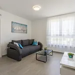 In Podstrana-sv Martin Mit Balkon, Klimaanlage, W-lan, Waschmaschine 4777-2 *
