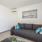In Podstrana-sv Martin Mit Balkon, Klimaanlage, W-lan, Waschmaschine 4777-2 * Подстрана