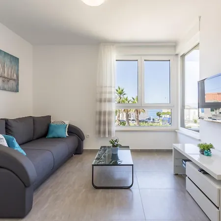 In Podstrana-sv Martin Mit Balkon, Klimaanlage, W-lan, Waschmaschine 4777-2 Подстрана