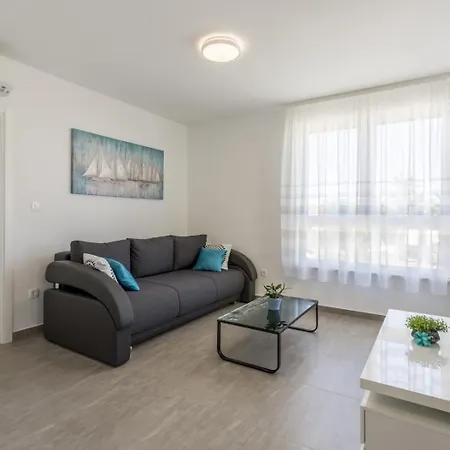 In Podstrana-sv Martin Mit Balkon, Klimaanlage, W-lan, Waschmaschine 4777-2 *