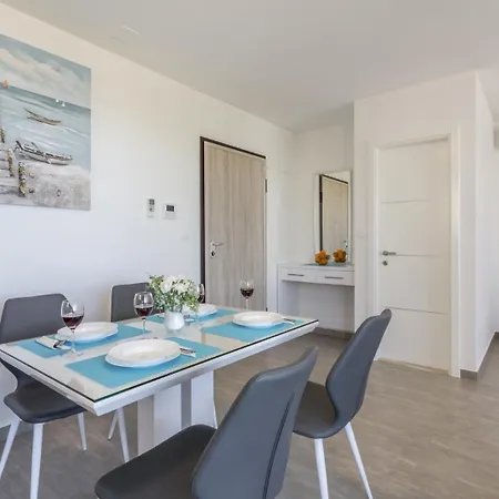 In Podstrana-sv Martin Mit Balkon, Klimaanlage, W-lan, Waschmaschine 4777-2 *